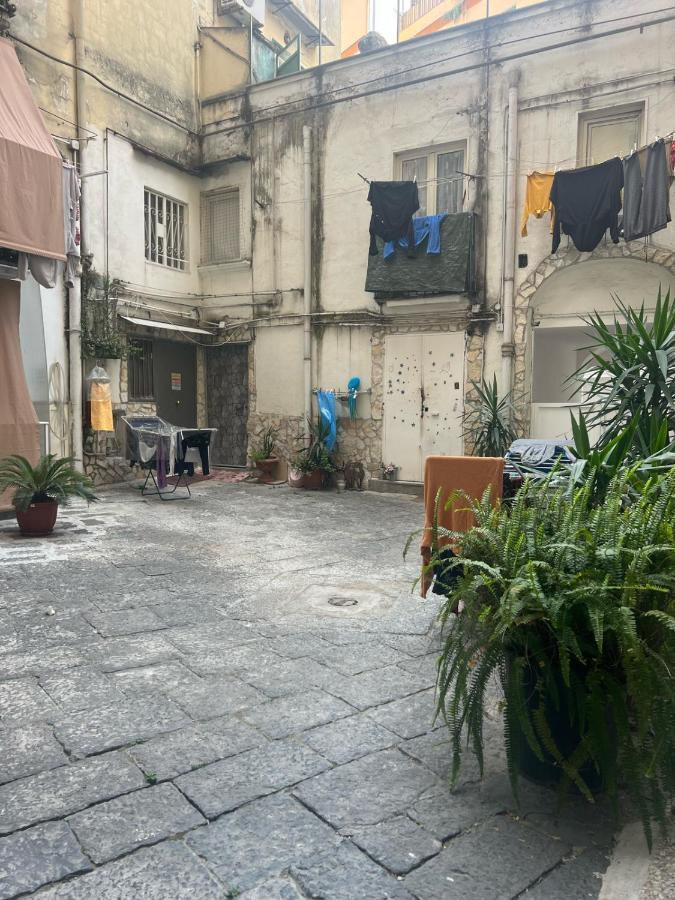 Apartment Carlo III เนเปิลส์ ภายนอก รูปภาพ