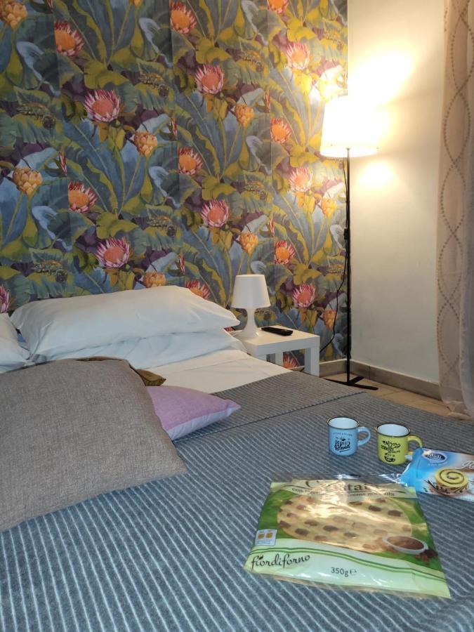 Apartment Carlo III เนเปิลส์ ภายนอก รูปภาพ