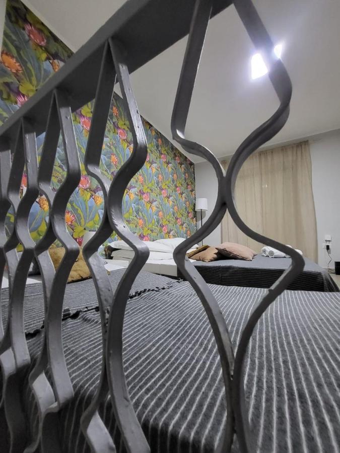 Apartment Carlo III เนเปิลส์ ภายนอก รูปภาพ