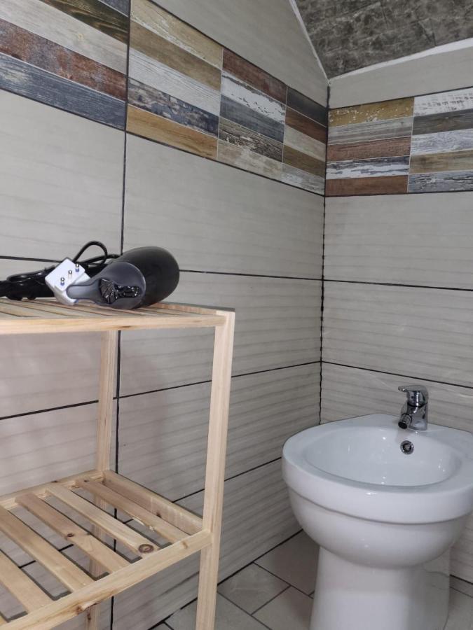 Apartment Carlo III เนเปิลส์ ภายนอก รูปภาพ